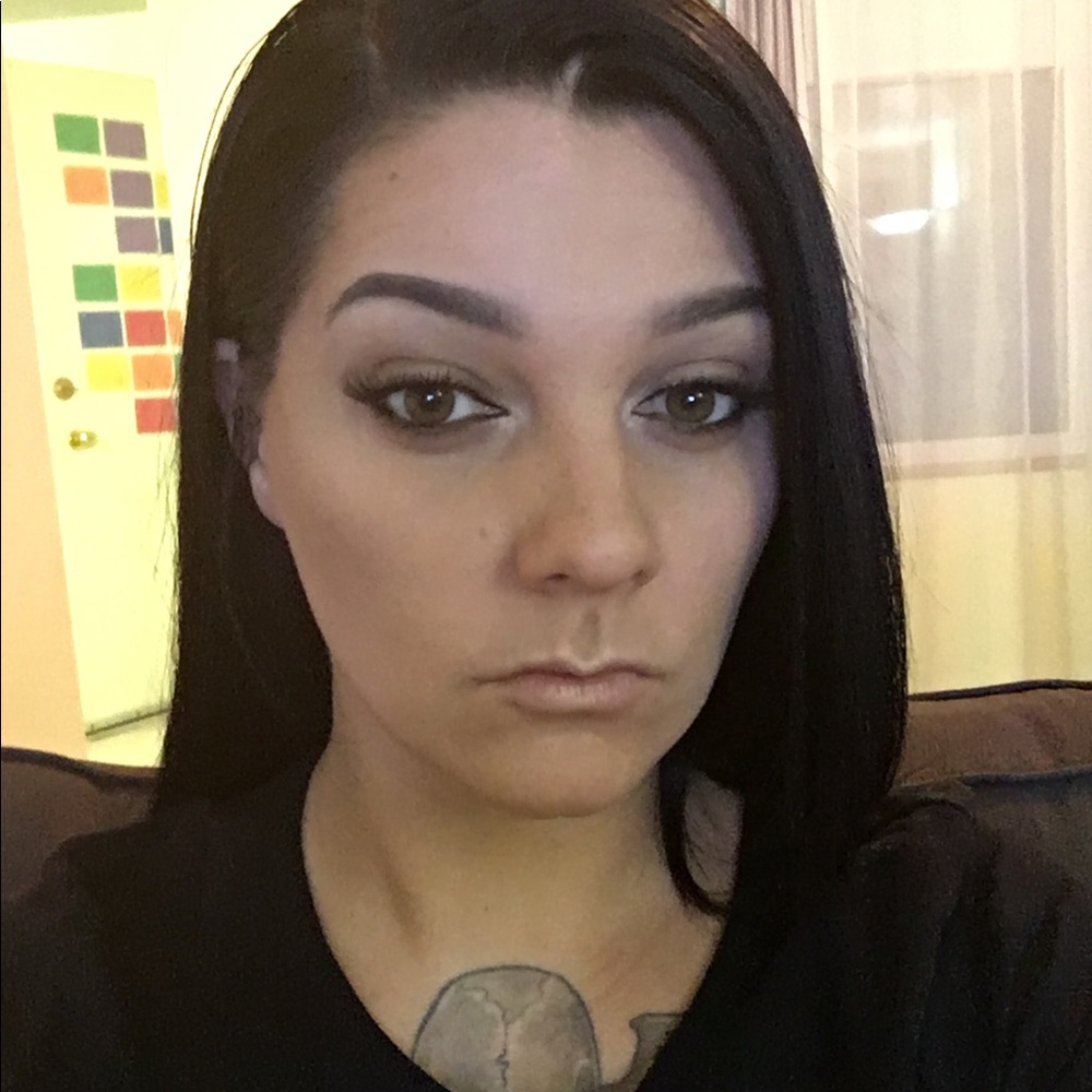 Meet your Posher, Jacqueline